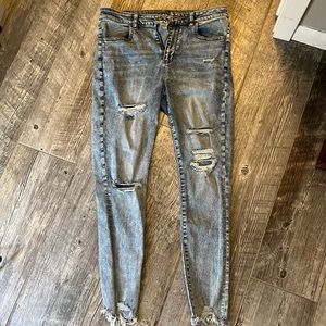 American eagle ripped skinny jeans